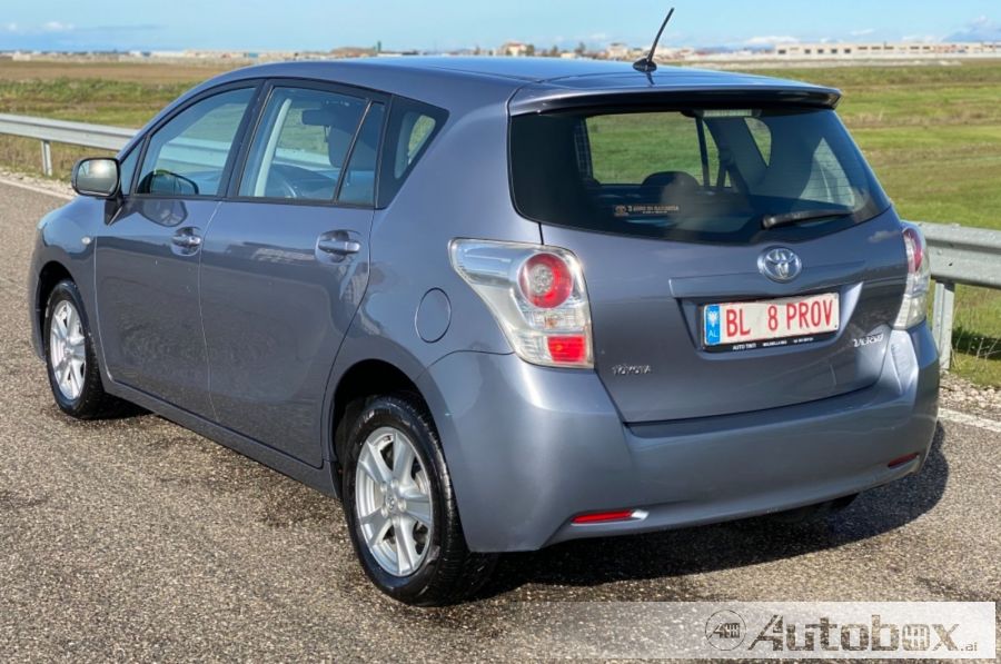 Toyota verso 2010