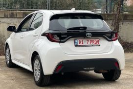 Toyota, Yaris, 2023, Hybrid (petrol/electric)