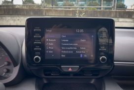Toyota, Yaris, 2023, Hybrid (petrol/electric)
