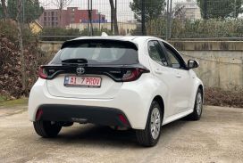 Toyota, Yaris, 2023, Hybrid (petrol/electric)