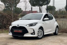 Toyota, Yaris, 2023, Hybrid (petrol/electric)