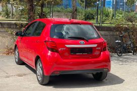 Toyota, Yaris, 2016, Hybrid (petrol/electric) Toyota, Yaris, 2016, Hybrid (petrol/electric)